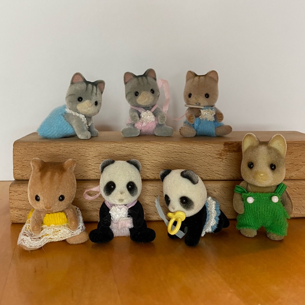 Calico Critters lot of 7 babies